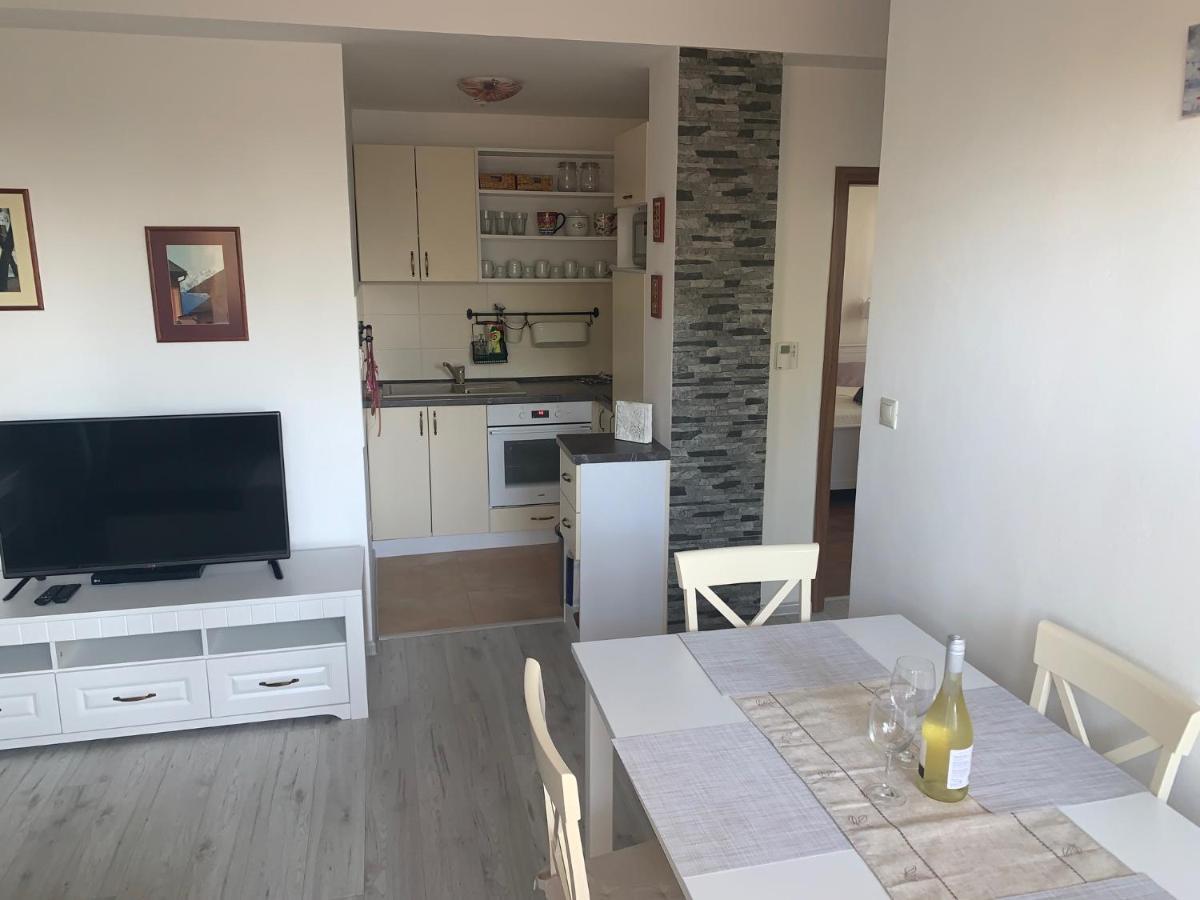 Apartman Lesnicek สตารา เลชนา ภายนอก รูปภาพ